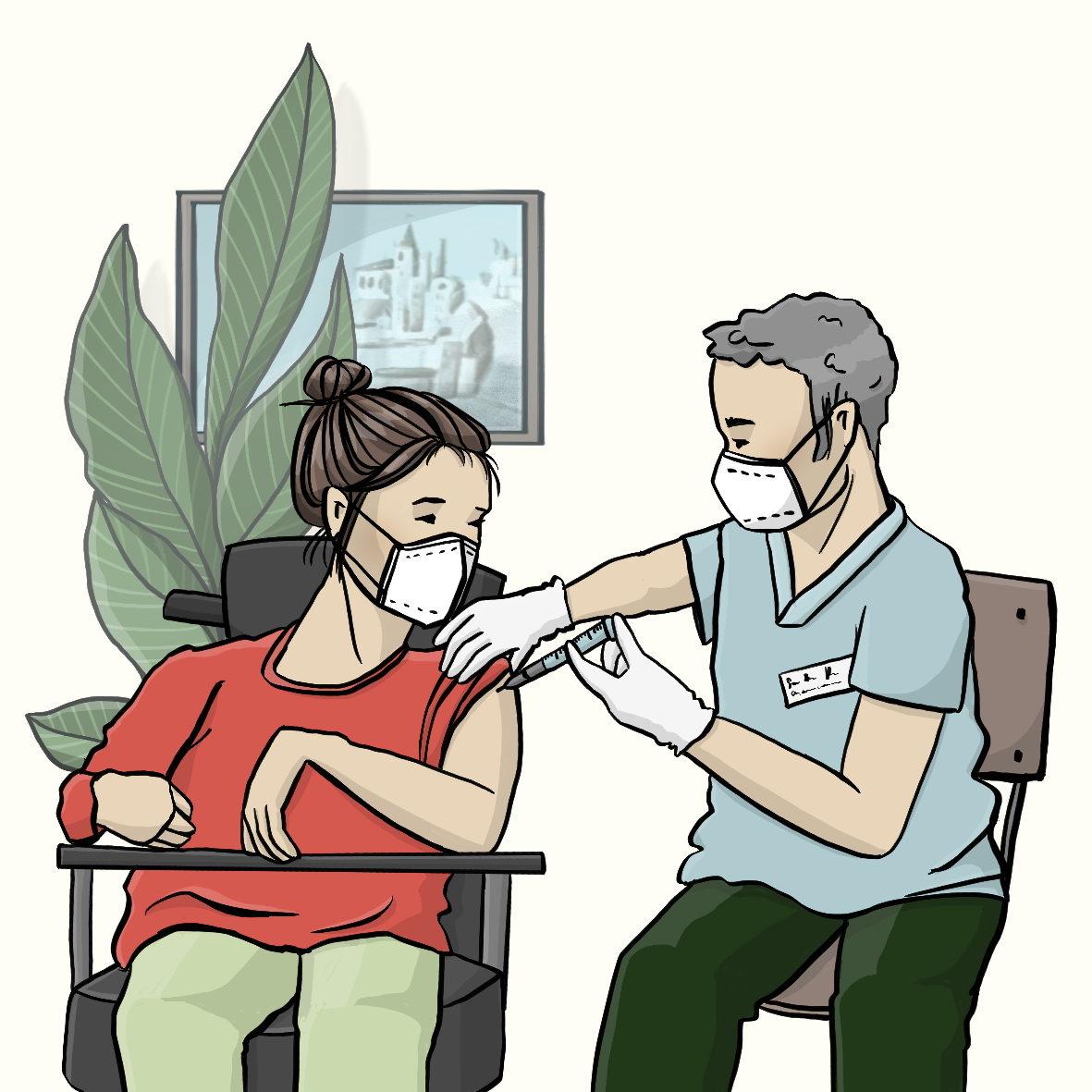 Ein Mann impft eine Frau im Rollstuhl. Beide tragen Mundschutz. Im Hintergrund sind eine Pflanze und ein Bild.