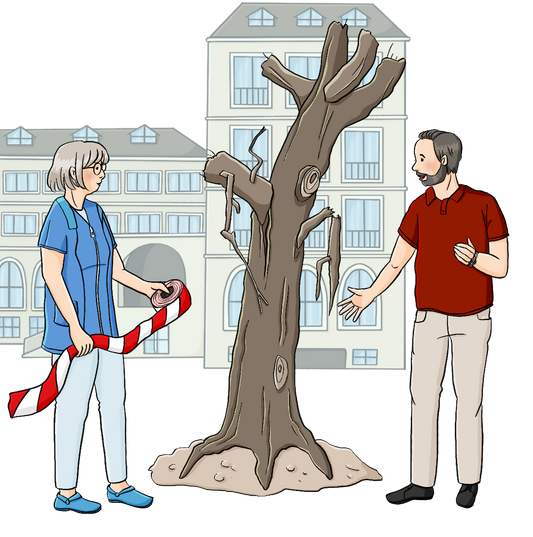 Ein Mann und eine Frau stehen neben einem morschen Baum. Der Mann zeigt auf den Baum, die Frau hält eine Rolle Absperrband in der Hand. Im Hintergrund ist ein Schulgebäude.