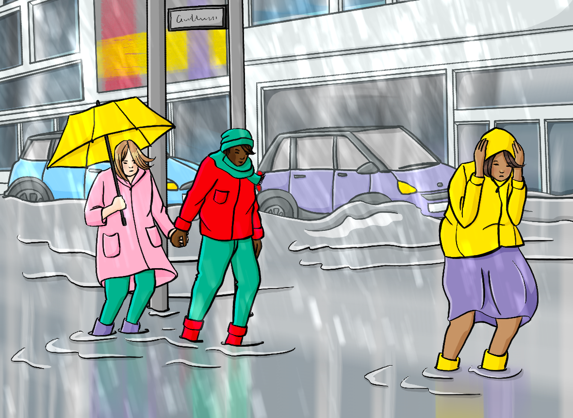 Menschen mit Gummstiefeln und Regenschirmen laufen über eine überflutete Straße. Im Hintergrund sind Autos und Schaufenster.