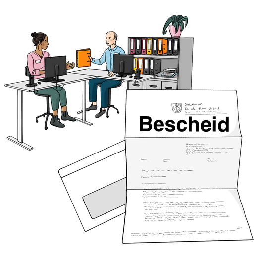 Ein Blatt mit der Aufschrift: Bescheid auf einem Briefumschlag. Im Hintergrund ist ein Bild vom Schulamt: Ein Mann und eine Frau sitzen in einem Büro an Schreibtischen.