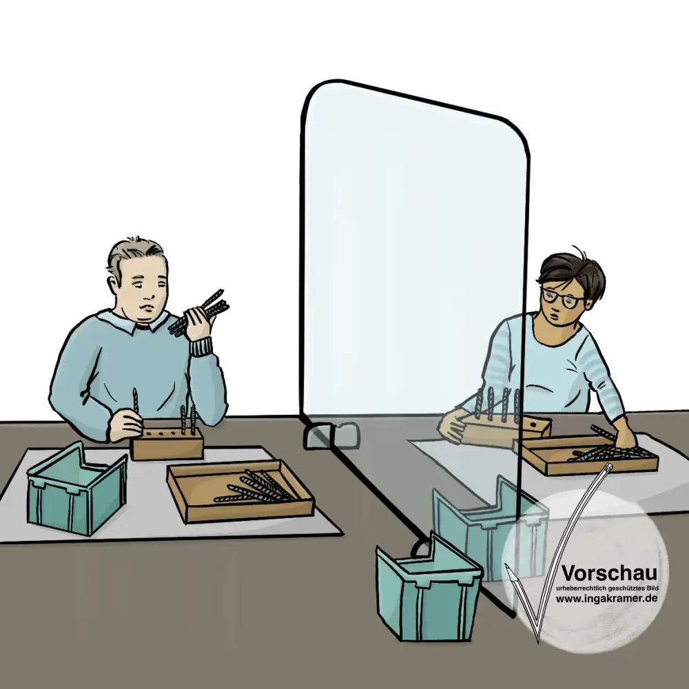 Ein Mann und eine Frau sitzen an einem Arbeitstisch in der Werkstatt. Zwischen Ihnen steht ein durchsichtiger Spuckschutz.