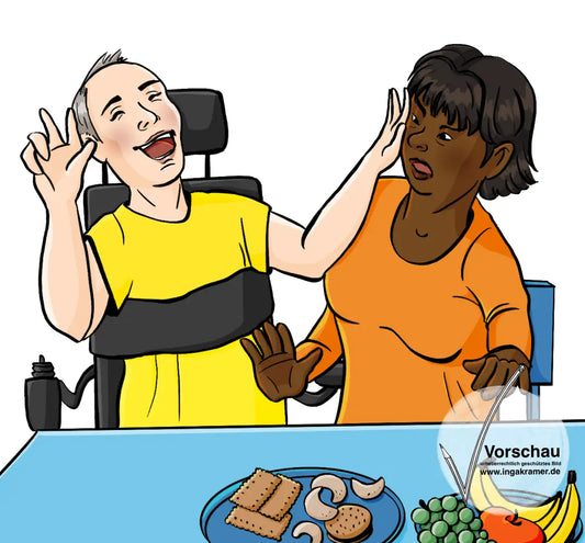 Eine Frau und ein spastischer Mann im Rollstuhl sitzen am Tisch. Der Mann berührt die Frau mit der Hand im Gesicht. Die Frau schaut verärgert.