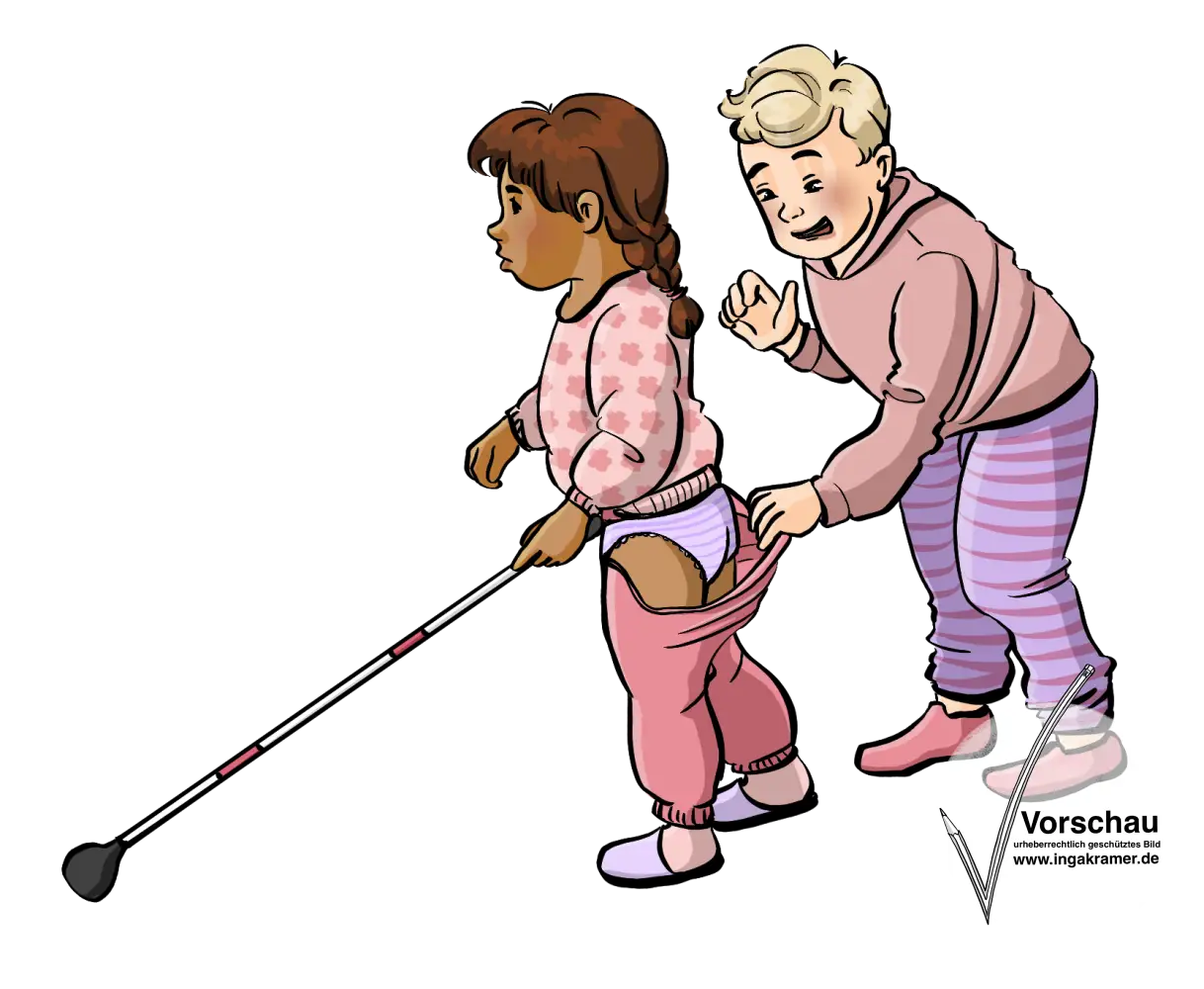 Ein Junge steht hinter einem Mädchen mit Langstock. Er zieht am Saum von ihrer Hose.