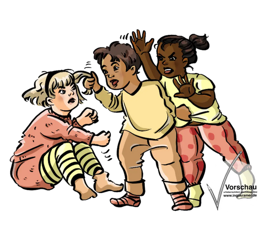 Drei jüngere Kinder hauen sich und ziehen sich gegenseitig an den Haaren.