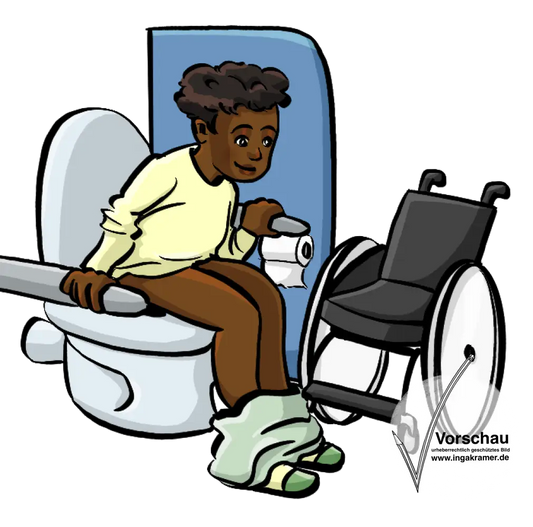 Ein Junge sitzt auf einer Toilette mit Haltegriffen. Neben ihm steht ein Rollstuhl.
