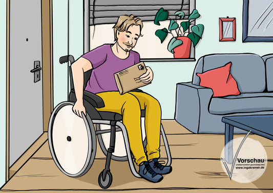 Ein Mann im Rollstuhl in seinem Wohnzimmer. Er hält einen Briefumschlag in der Hand.