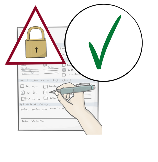 Eine Hand füllt ein Formular aus. Am oberen Rand des Formulars ist ein rotes Warndreieck mit einem Vorhängeschloss. Daneben ist ein Kreis mit einem grünen Häkchen.