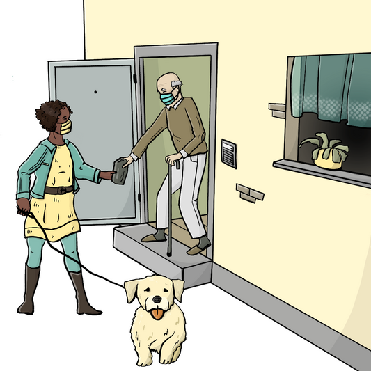 Ein älterer Mann steht in der offenen Haustür. Er gibt Tüten an eine junge Frau. Die Frau hat einen Hund an der Leine. Beide Personen tragen Mundschutz. 