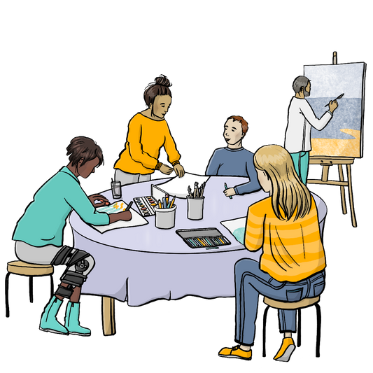 Menschen mit verschiedenen Hautfarben sitzen an einem Tisch und malen. Es sind Menschen mit und ohne Behinderung. Auf dem Tisch sind Blätter, Stifte, Pinsel und Farben. Im Hintergrund steht ein Mann an einer Staffelei. 