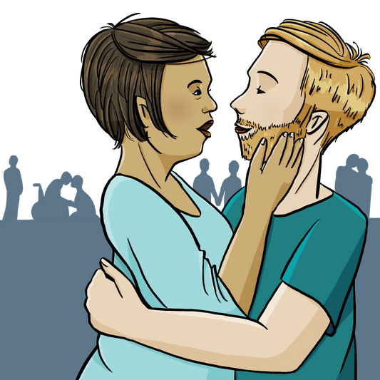 Ein Mann und eine Frau mit Downsyndrom halten sich im Arm. Die Frau hat die Hand an die Wange des Mannes gelegt. Im Hintergrund sind Umrisse von verschiedenen Paaren.