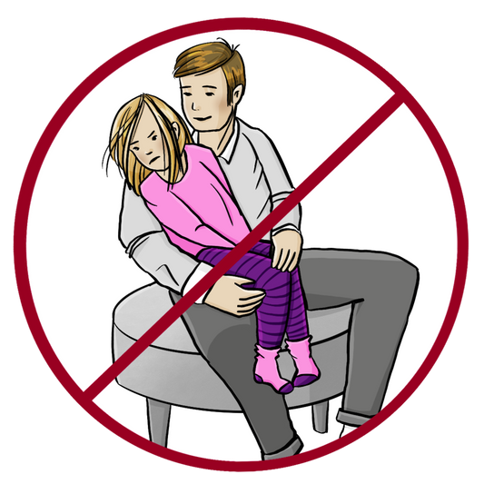 Ein Mädchen sitzt auf dem Schoß eines Mannes. Der Mann hat die Arme um das Mädchen gelegt. Das Mädchen dreht sich weg und schaut wütend. Das Bild ist durchgestrichen.