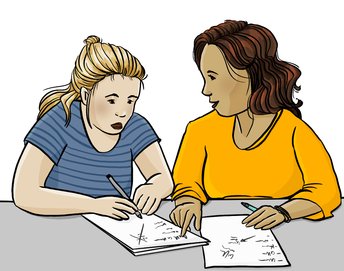 Zwei Frauen sitzen an einem Tisch und halten Stifte in der Hand. Vor Ihnen liegen beschriebene Blätter. 